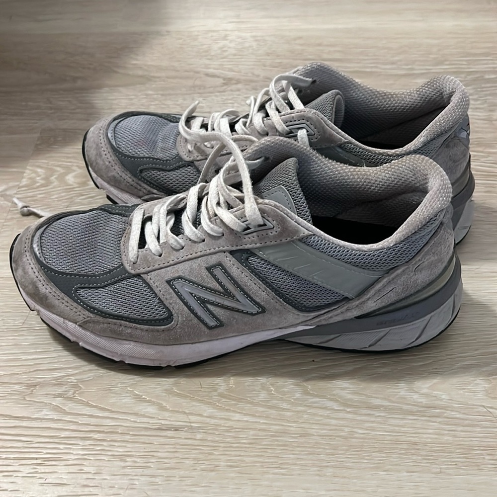 New balance sneakers 990 v5